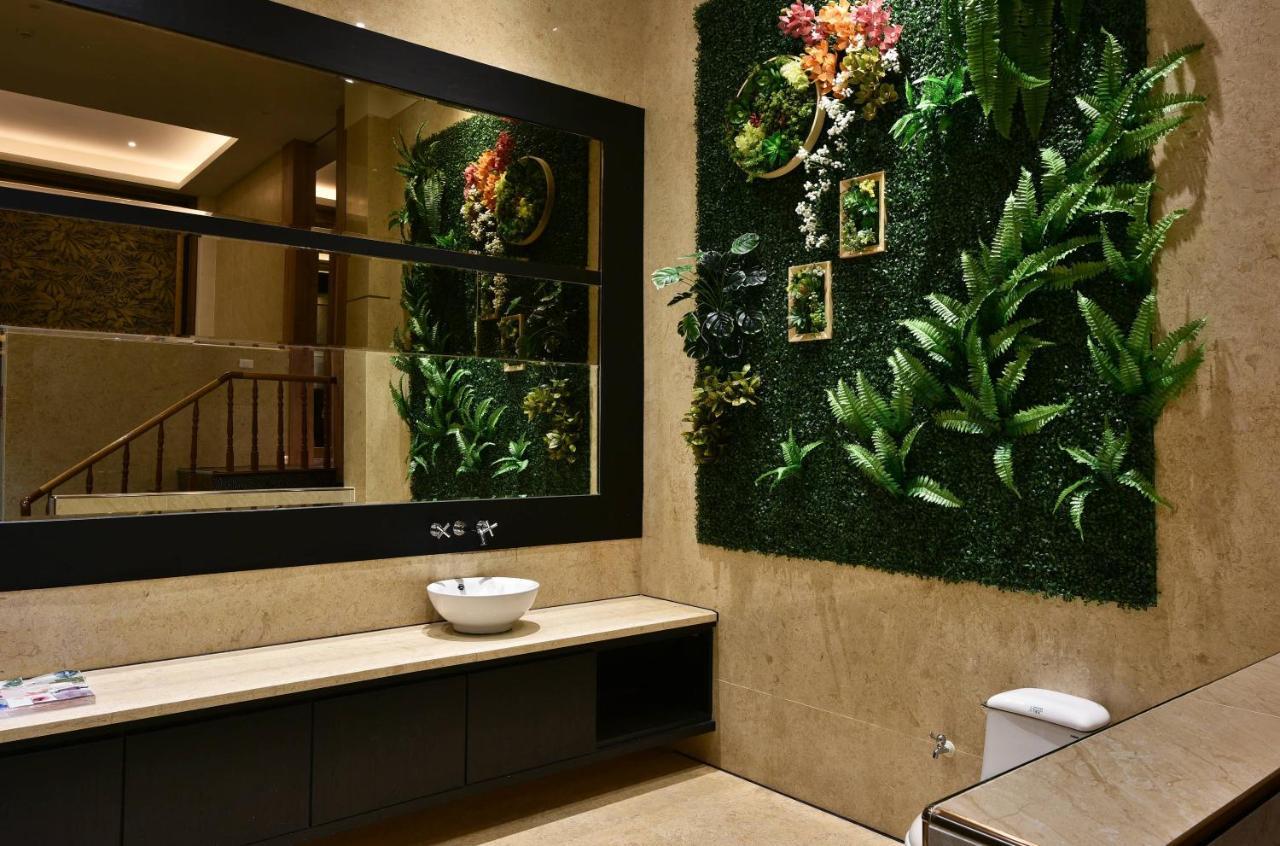 Venice Motel Taichung Exterior foto