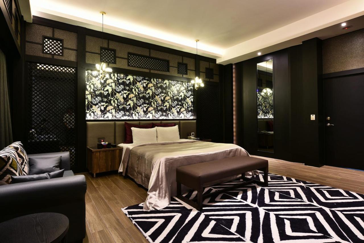 Venice Motel Taichung Exterior foto